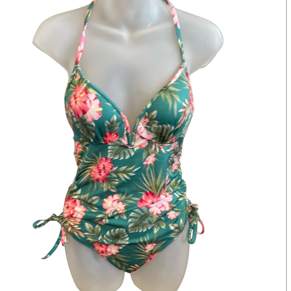 One piece floral small 36 A swim suit by Shade & Shore floral swimwear NWT